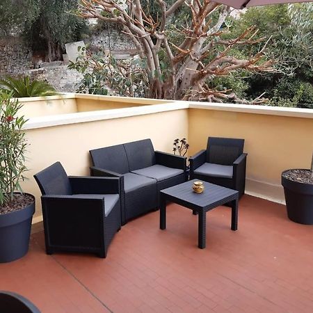 Le Garavan, Superbe Studio Vue Mer Et Vieux Menton Extérieur photo