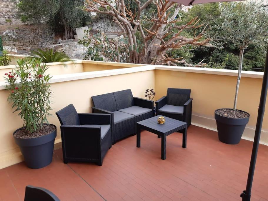 Le Garavan, Superbe Studio Vue Mer Et Vieux Menton Extérieur photo